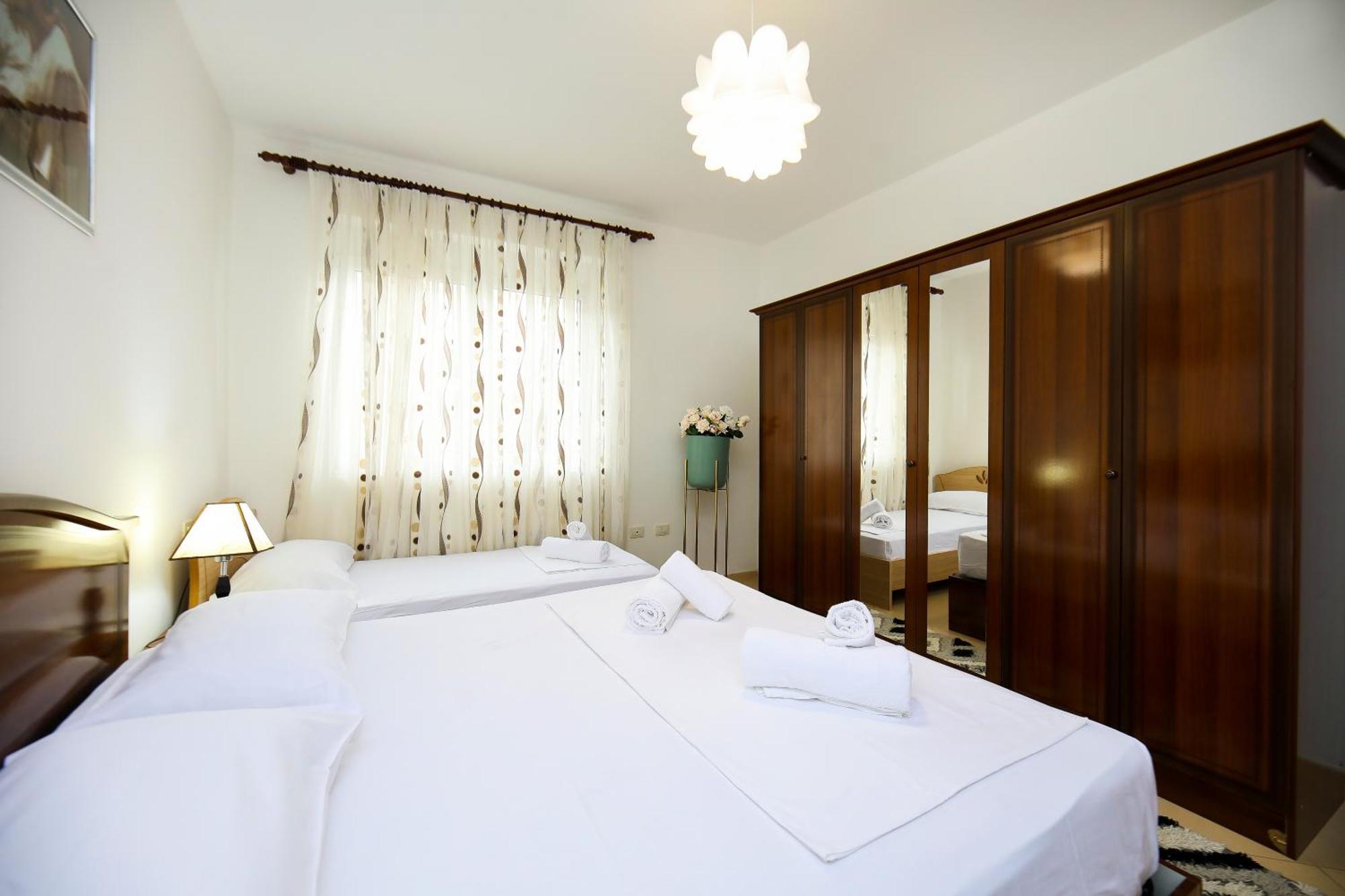 Jimi Apartments 2 Vlorë Екстериор снимка