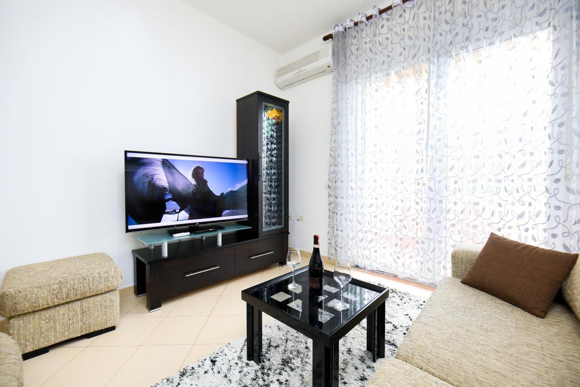 Jimi Apartments 2 Vlorë Екстериор снимка