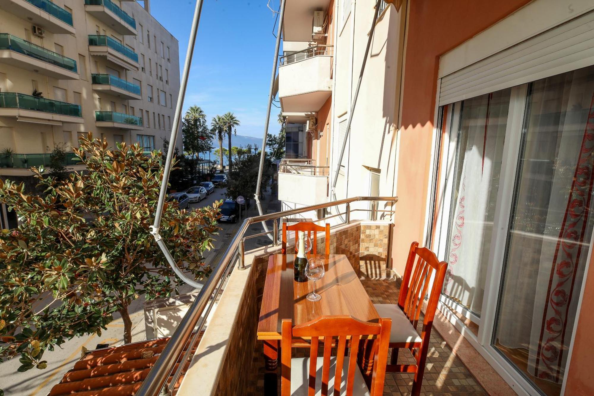 Jimi Apartments 2 Vlorë Екстериор снимка